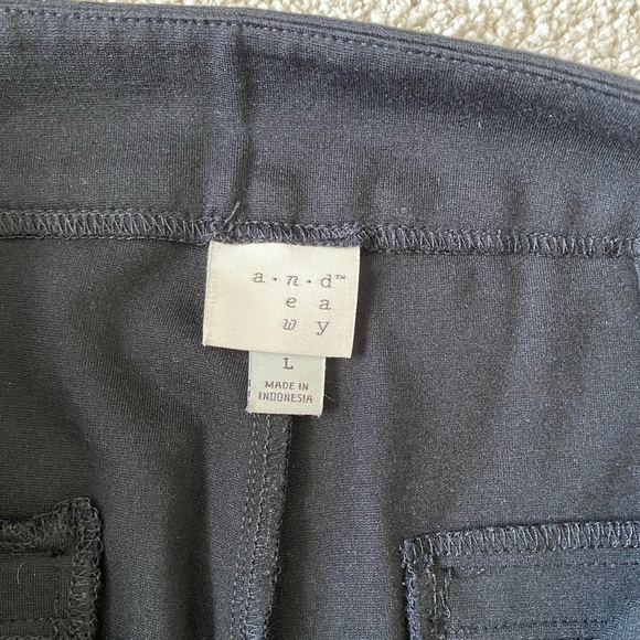 Women’s Black Jeggings - A New Day Brand Size Large - Picture 3 of 5